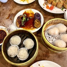 Dolo Restaurant and Bar signature dishes Fried Shrimp Dumplings
Sesame Spare Ribs
Homestyle Fried Rice Noodles